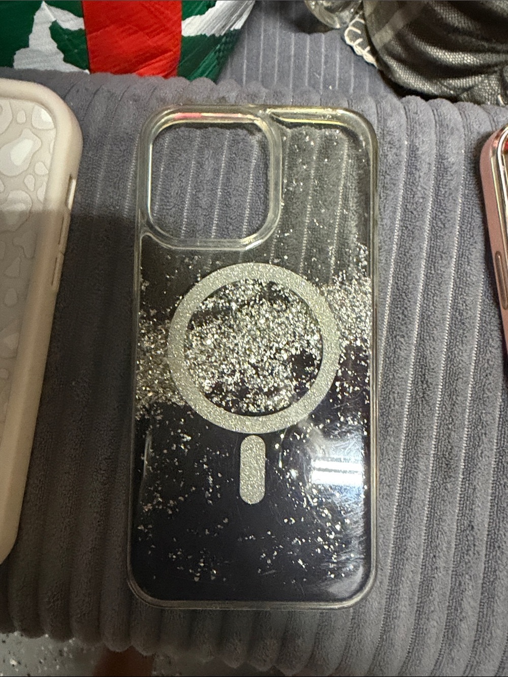 Clear Glitter MagSafe-Compatible Phone Case - Silver Sparkle